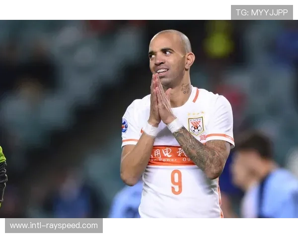 里昂vs里尔：恩德里克单刀失良机，错失扳平良机